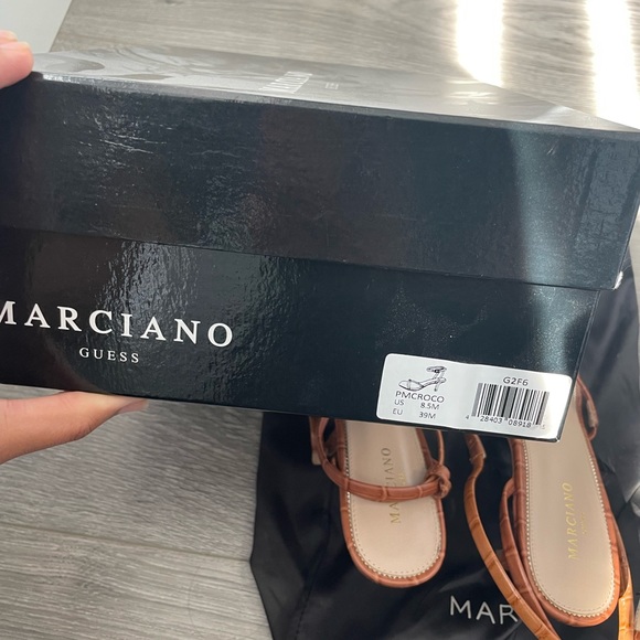 Marciano sandals - Picture 4 of 4
